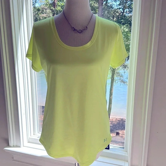 Under Armour Hear Gear SS Scoop Neck Tee, Neon Yellow, EUC - Picture 1 of 7